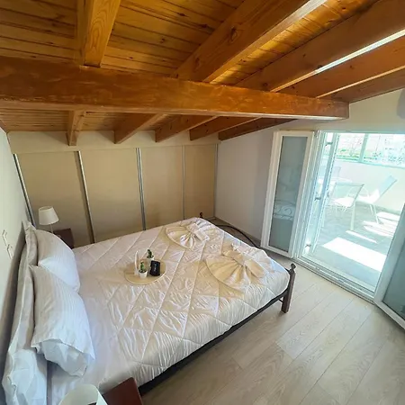 Διαμέρισμα Alex House Kouramaditika