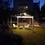 Alex House Apartment *