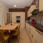 Alex House Apartment