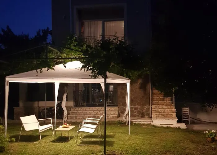 Apartment Alex House Kouramaditika